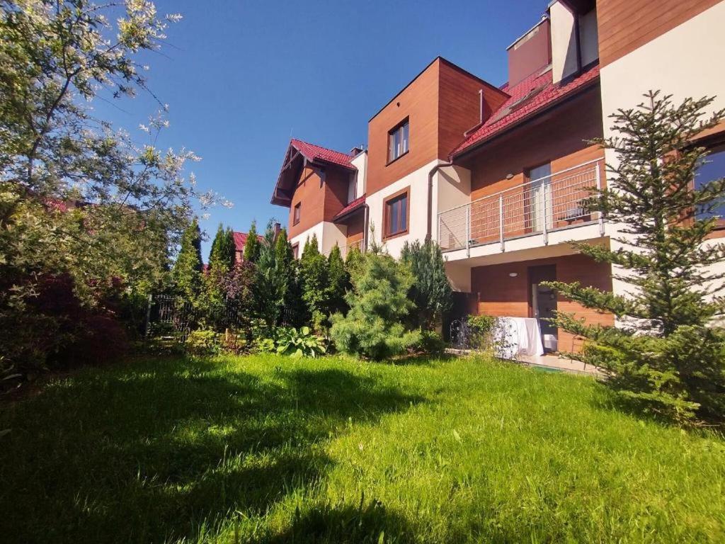 Pod Gwiazdami, Z Dwoma Ogrodkami I Dwoma Tarasami Apartment Polanica-Zdroj